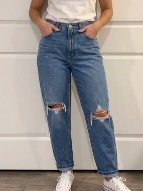 Levi's Ripped Boyfriend Jeans - Light Blue - #34